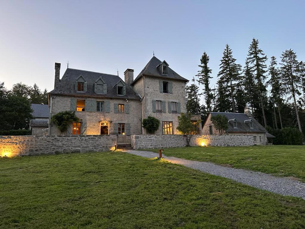 Le Manoir Du Rigouneix Au Coeur De La Nature, Calme-Sauna-Diner Maison Saint-Angel  Экстерьер фото
